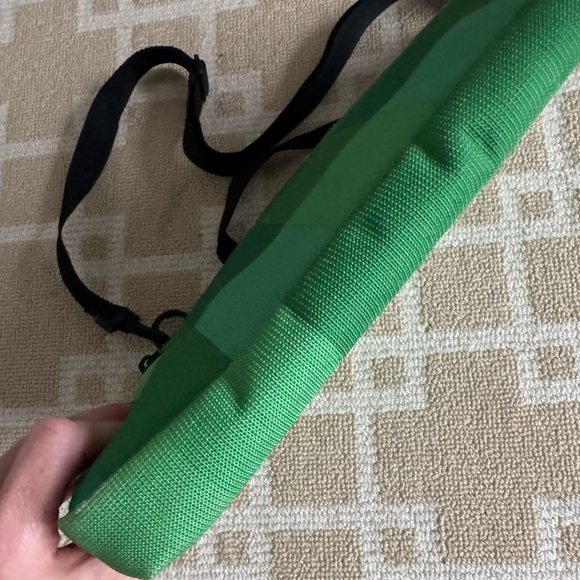 Burton Green Pixel Laptop Messenger Bag Crossbody Tech Travel Carry Case O/S - Picture 7 of 8